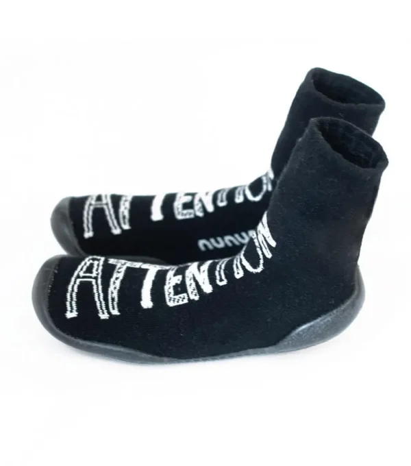 NUNUNU Collegien Attention Slippers