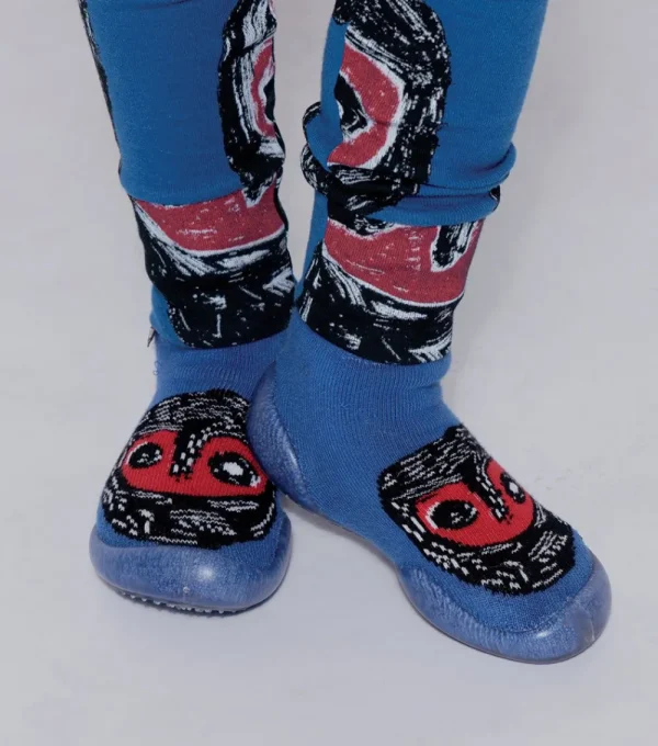 NUNUNU Collegien The Warrior Slippers