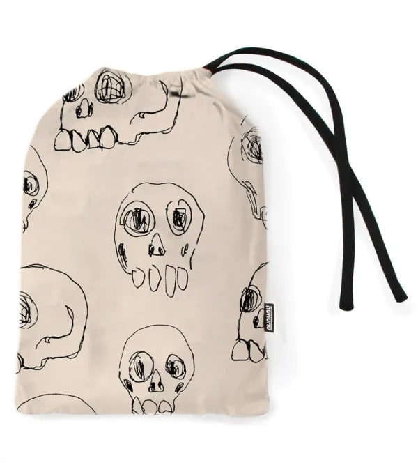 NUNUNU Scribbled Skulls Blanket