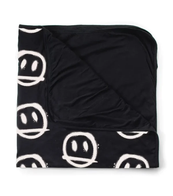 NUNUNU Sprayed Smiles Blanket